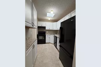 1415 Lake Street #117, Alexandria, MN 56308 - Photo 3