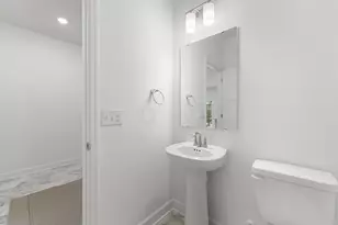 7550 Upper 42nd St N, Oakdale, MN 55128 - Photo 9