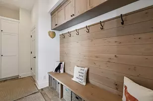 715 Rice St E, Wayzata, MN 55391 - Photo 35