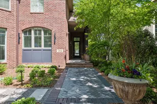 715 Rice St E, Wayzata, MN 55391 - Photo 5