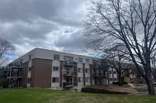 2800 Hillsboro Ave N, New Hope, MN 55427 - Photo 15