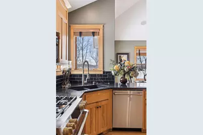 25254 Firefly Avenue, Wyoming, MN 55092 - Photo 9