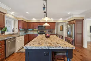 11804 Waterford Rd, Eden Prairie, MN 55347 - Photo 15