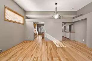 528 Wildflower, Burnsville, MN 55306 - Photo 9