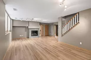 528 Wildflower, Burnsville, MN 55306 - Photo 23