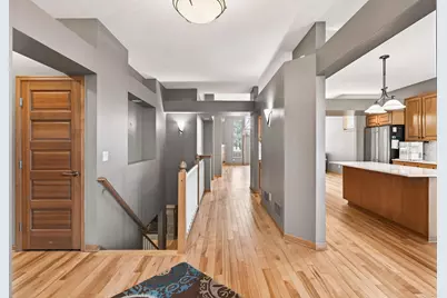 528 Wildflower, Burnsville, MN 55306 - Photo 5