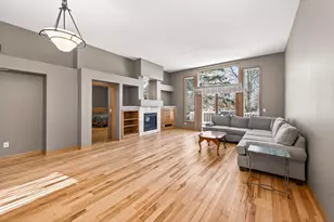 528 Wildflower, Burnsville, MN 55306 - Photo 7