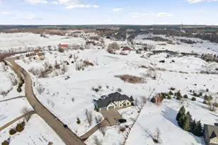 20951 Prairie Hills Ln, Prior Lake, MN 55372 - Photo 3