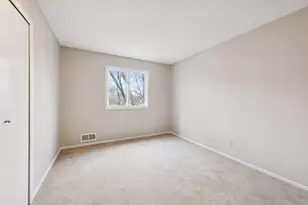 4321 Lancelot Dr, Minnetonka, MN 55345 - Photo 17