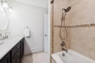 4321 Lancelot Dr, Minnetonka, MN 55345 - Photo 19