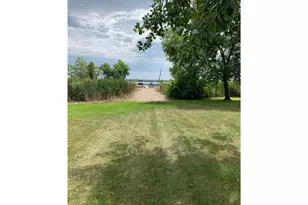 618 E 2nd St, Starbuck, MN 56381 - Photo 45