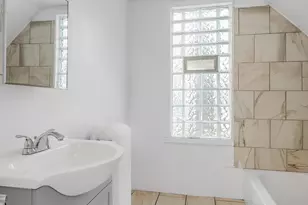 2124 Fremont Ave N, Minneapolis, MN 55411 - Photo 19