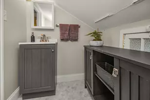 1055 Englewood Ave, Saint Paul, MN 55104 - Photo 17