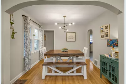 1055 Englewood Avenue, Saint Paul, MN 55104 - Photo 7