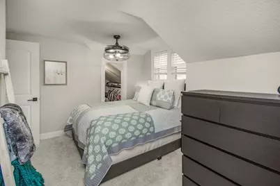 1055 Englewood Avenue, Saint Paul, MN 55104 - Photo 15