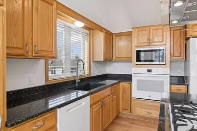 6604 Chadwick Drive, Savage, MN 55378 - Photo 11