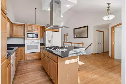 6604 Chadwick Drive, Savage, MN 55378 - Photo 9