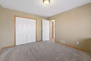 6604 Chadwick Dr, Savage, MN 55378 - Photo 39