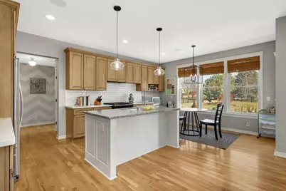 15782 Cobblestone Lake Parkway, Apple Valley, MN 55124 - Photo 11