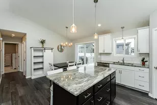 310 Sunnydale Ln SE, Rochester, MN 55904 - Photo 9