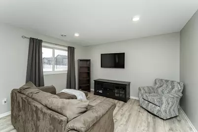 310 Sunnydale Lane SE, Rochester, MN 55904 - Photo 17