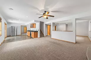 21183 Ivory Ln, Lakeville, MN 55044 - Photo 29