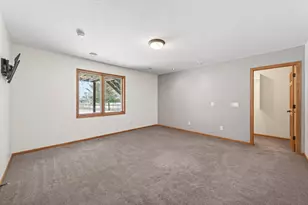 21183 Ivory Ln, Lakeville, MN 55044 - Photo 33