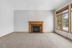 21183 Ivory Ln, Lakeville, MN 55044 - Photo 5