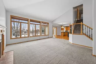 21183 Ivory Ln, Lakeville, MN 55044 - Photo 3