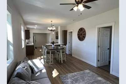 104 6th Avenue E, Ellendale, MN 56026 - Photo 9