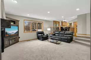 7373 Moonlight Ln, Eden Prairie, MN 55346 - Photo 11