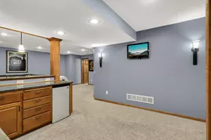 7373 Moonlight Ln, Eden Prairie, MN 55346 - Photo 27