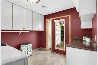 7373 Moonlight Lane, Eden Prairie, MN 55346 - Photo 13