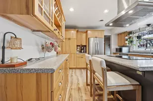 1943 Oak Knoll Dr, White Bear Lake, MN 55110 - Photo 9