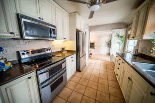 1003 10th St NE, Rochester, MN 55906 - Photo 11