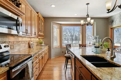 3142 Bavaria Hills Trail, Chaska, MN 55318 - Photo 11