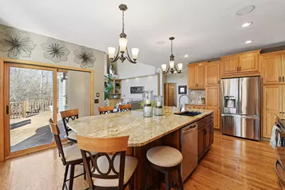 3142 Bavaria Hills Trail, Chaska, MN 55318 - Photo 9