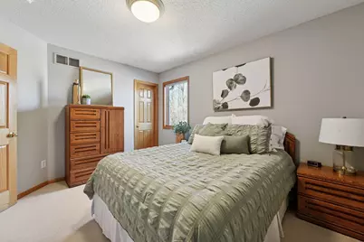 3142 Bavaria Hills Trail, Chaska, MN 55318 - Photo 39