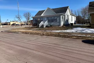 309 S Jefferson St, Redwood Falls, MN 56283 - Photo 3