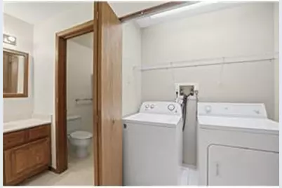 10441 Greenbrier Road #120, Hopkins, MN 55305 - Photo 11