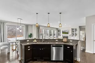 18716 Aubrie Ct, Eden Prairie, MN 55347 - Photo 7