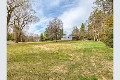 205 Oakview Road, West Saint Paul, MN 55118 - Photo 27