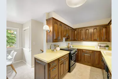 205 Oakview Road, West Saint Paul, MN 55118 - Photo 13