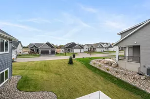 18591 Hexham Ln, Lakeville, MN 55044 - Photo 7