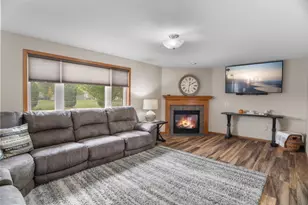 2595 Fox Hollow Ln, Owatonna, MN 55060 - Photo 15