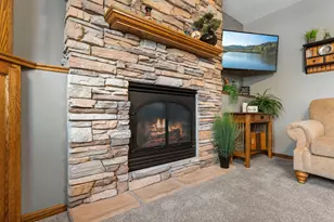 10669 Lincoln St NE, Blaine, MN 55434 - Photo 33