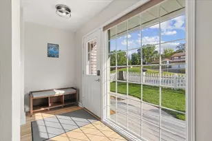 332 Mill St, Excelsior, MN 55331 - Photo 15