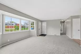 7725 W 22nd St, Saint Louis Park, MN 55426 - Photo 3
