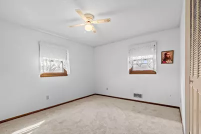 1079 Monroe Street S, Shakopee, MN 55379 - Photo 17