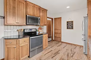 333 S Orange St, Waconia, MN 55387 - Photo 9